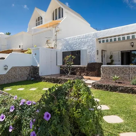 度假居 Haus Mit Garten Und Meerblick Casa Silvia 科斯塔卡玛